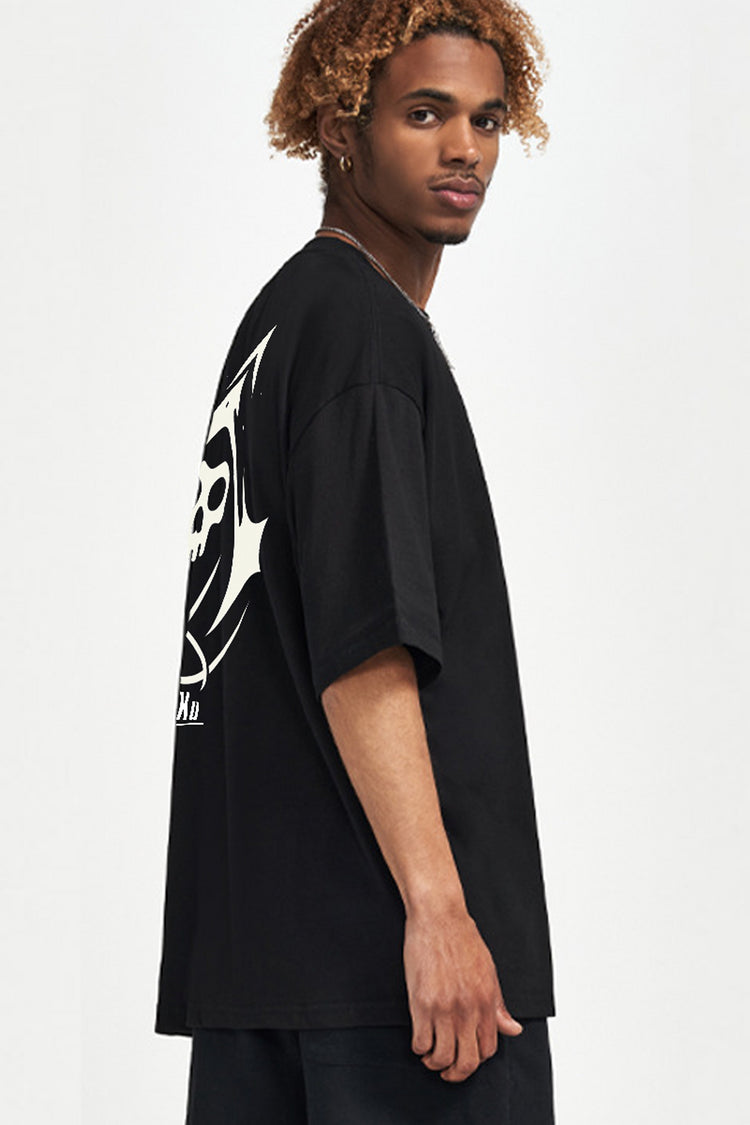 Motif graphique capuche et crâne inspiré des ordres de l’ombre, Kaizo-Ku