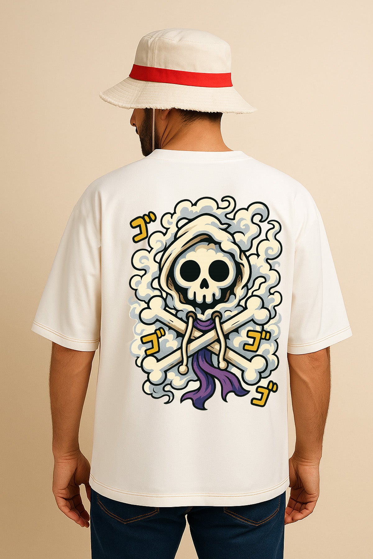 Dos du t-shirt Kaizo-Ku blanc avec Jolly Roger Gear 5, porté par un modèle