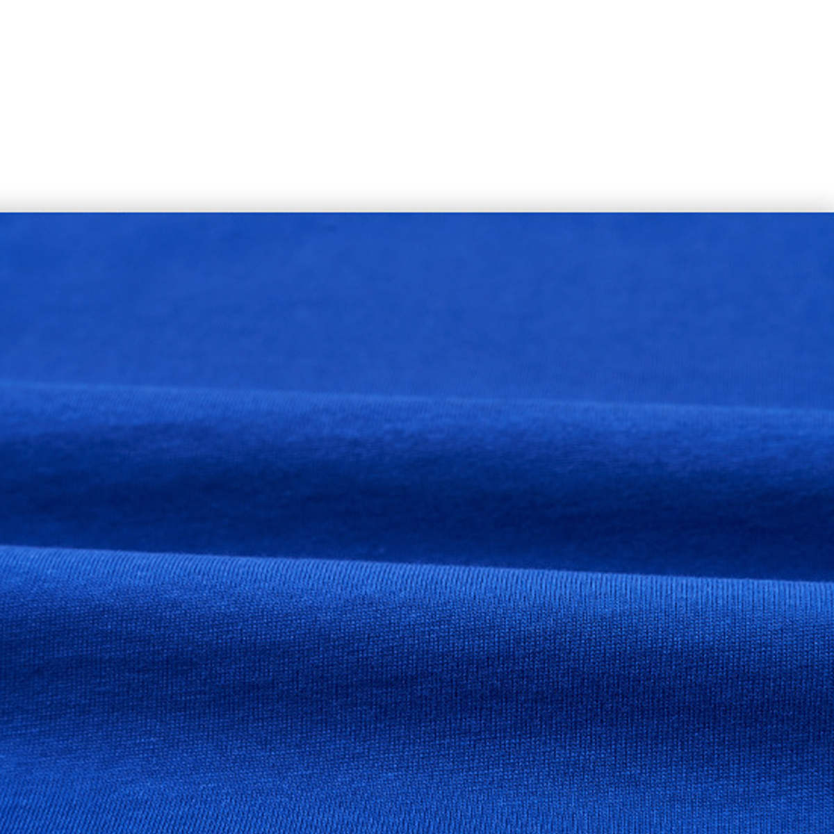 Zoom sur le coton bleu 250g du t-shirt Zelda Royal Blue, texture premium.