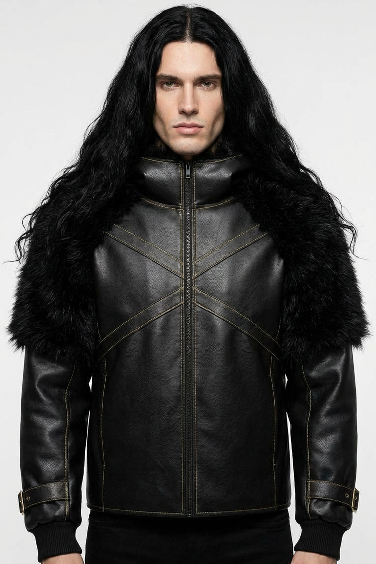 Veste streetwear noire d’inspiration nordique et fantasy, cuir vegan, fourrure synthétique, coupe moderne pensée pour un look sombre et hivernal.