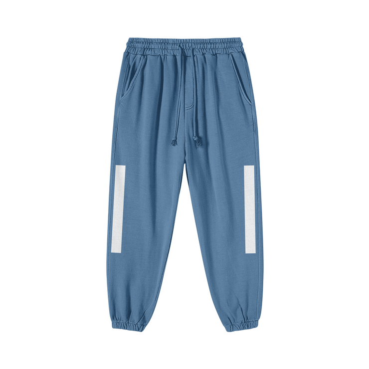 Sail towards elegance with our joggers in deep blue. Inspired by the ocean&