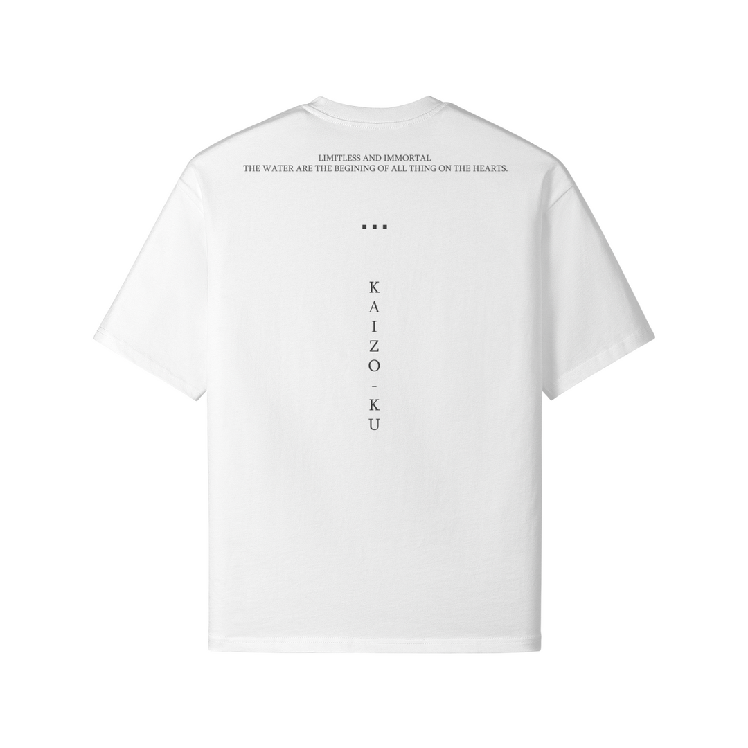 Back view of the oversized New York T-shirt in white, highlighting the street style vibe.